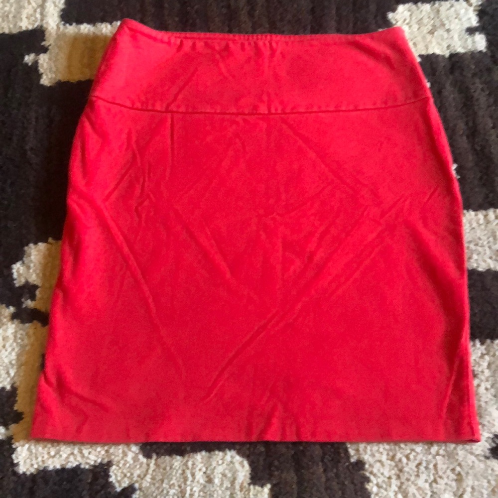 Forever 21 bodycon mini in pinky red!